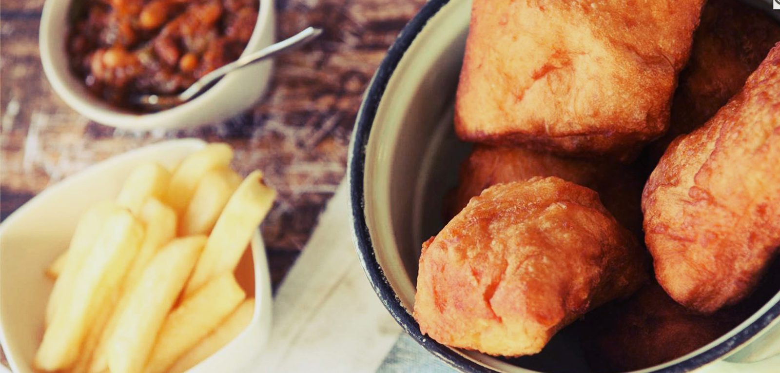Amagwinya with chips